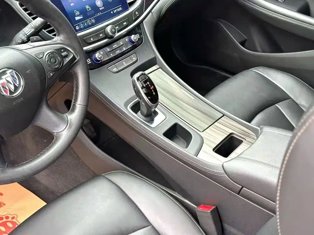 Buick LaCrosse — миниатюра 6