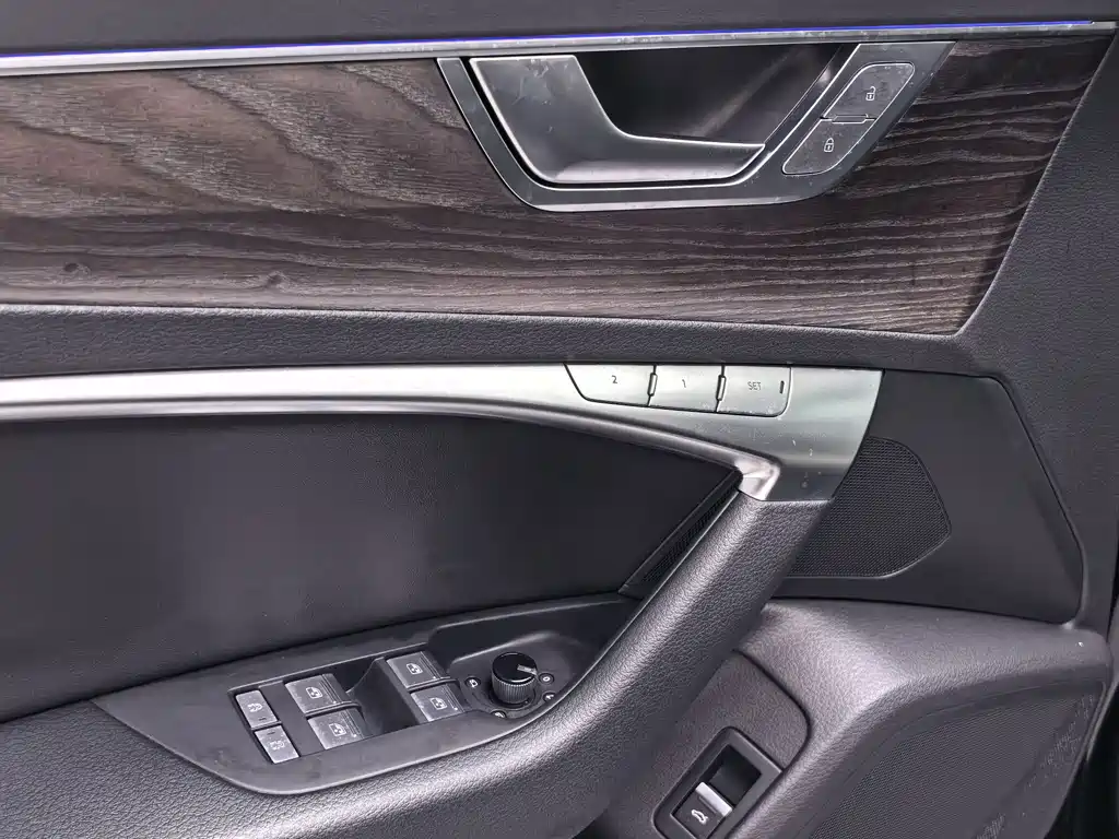 Audi A6L 2023 — фото 21