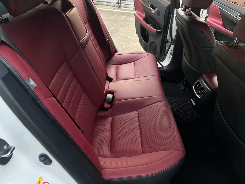 Lexus GS — миниатюра 11