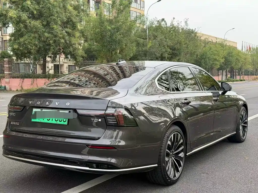 Volvo S90 PHEV — миниатюра 20