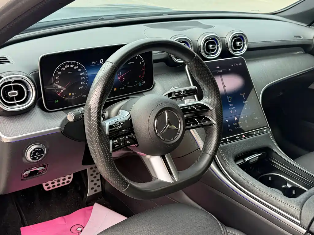 Mercedes-Benz C-Class — миниатюра 10