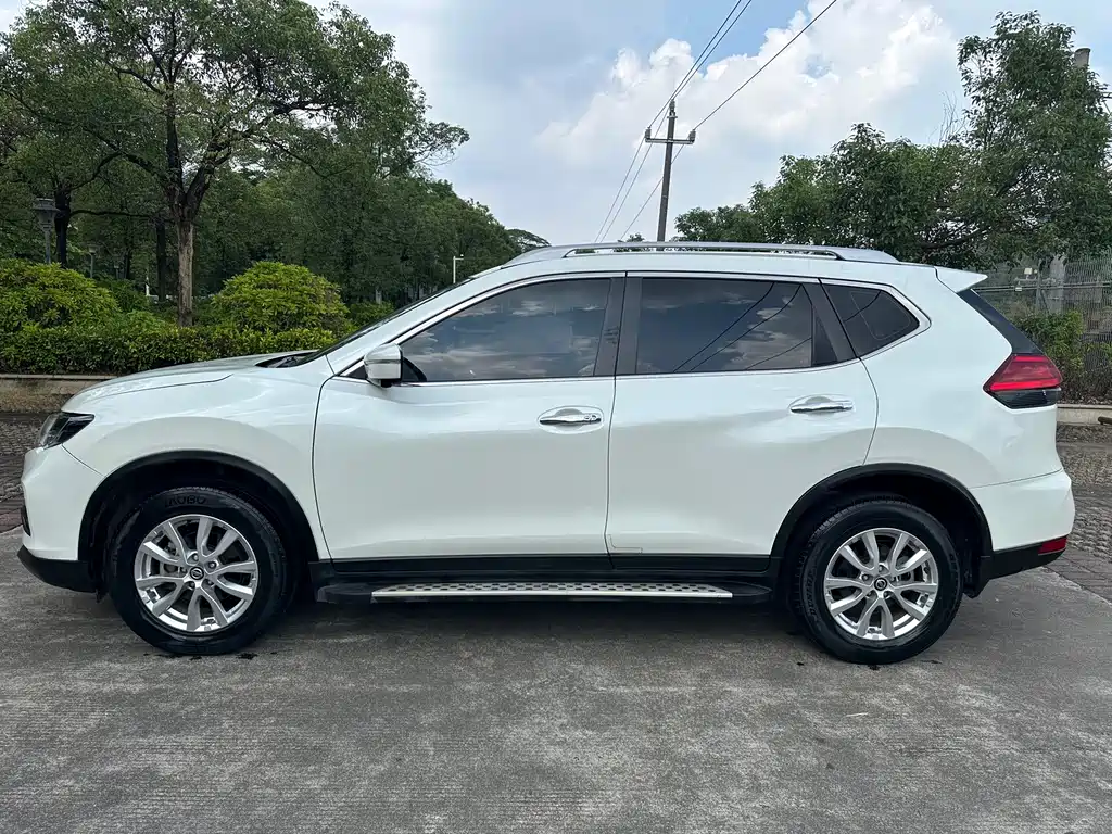 Nissan X-Trail — миниатюра 10
