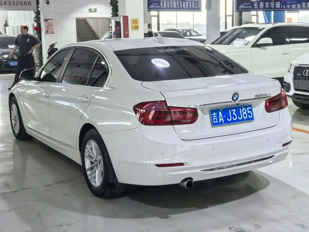 BMW 3 Series — миниатюра 4
