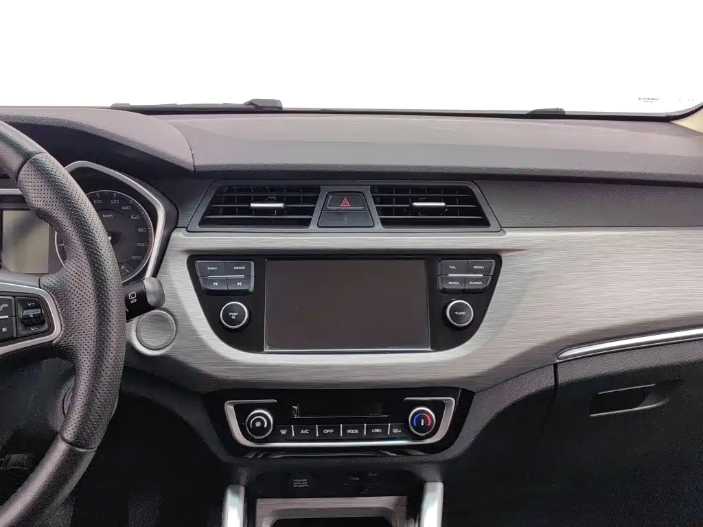 Geely Vision X3 — миниатюра 12