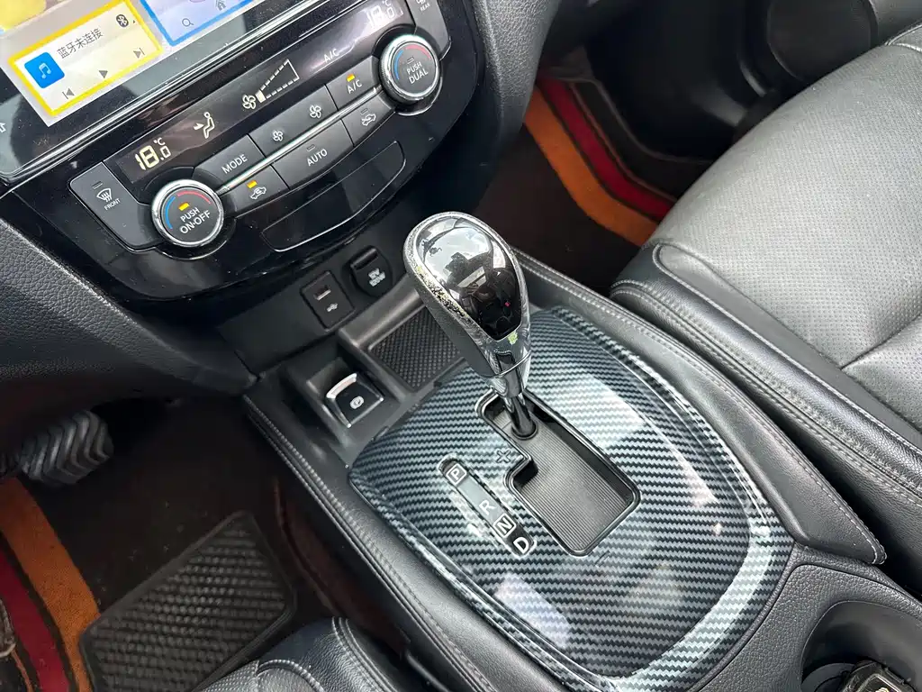 Nissan X-Trail — миниатюра 20