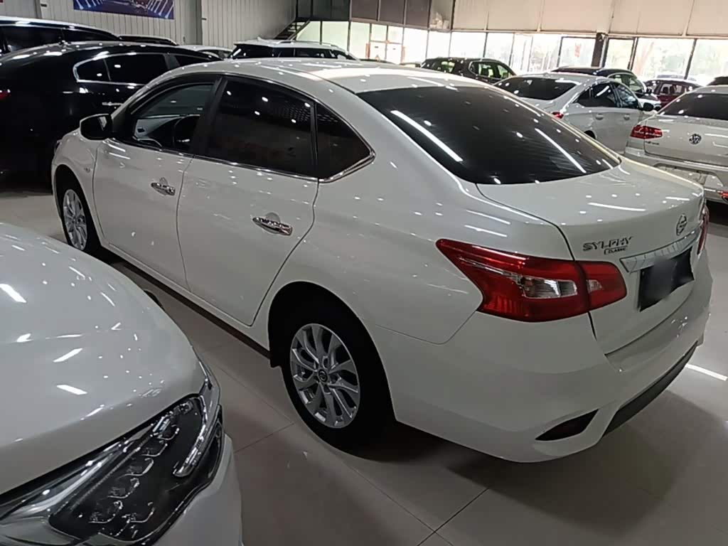 Nissan Sylphy 1.6 л 2024 г. Белый, пробег 38700 км