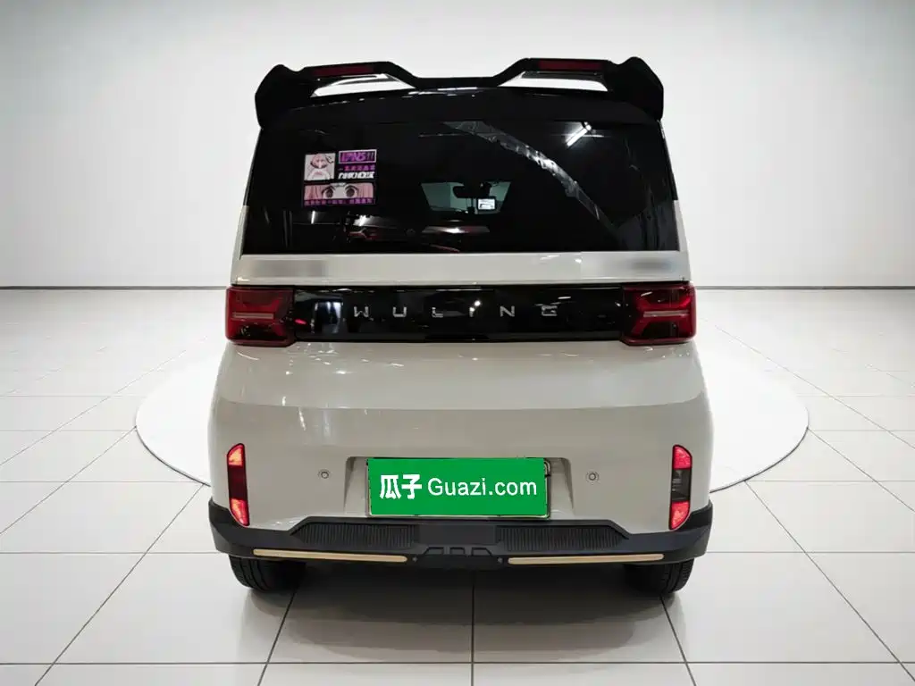 Wuling MINIEV — миниатюра 5