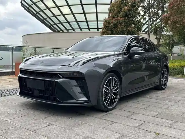 2023 Lynk & Co 03