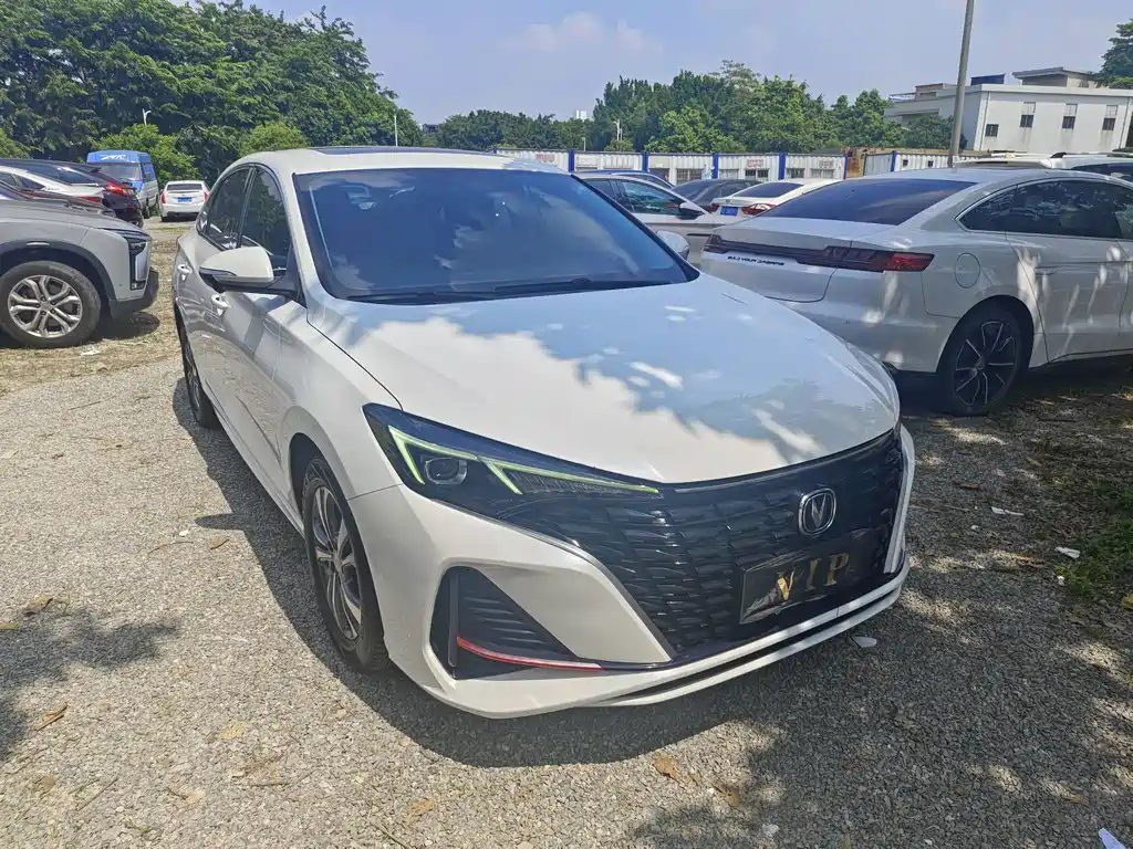 Changan Eado — миниатюра 3