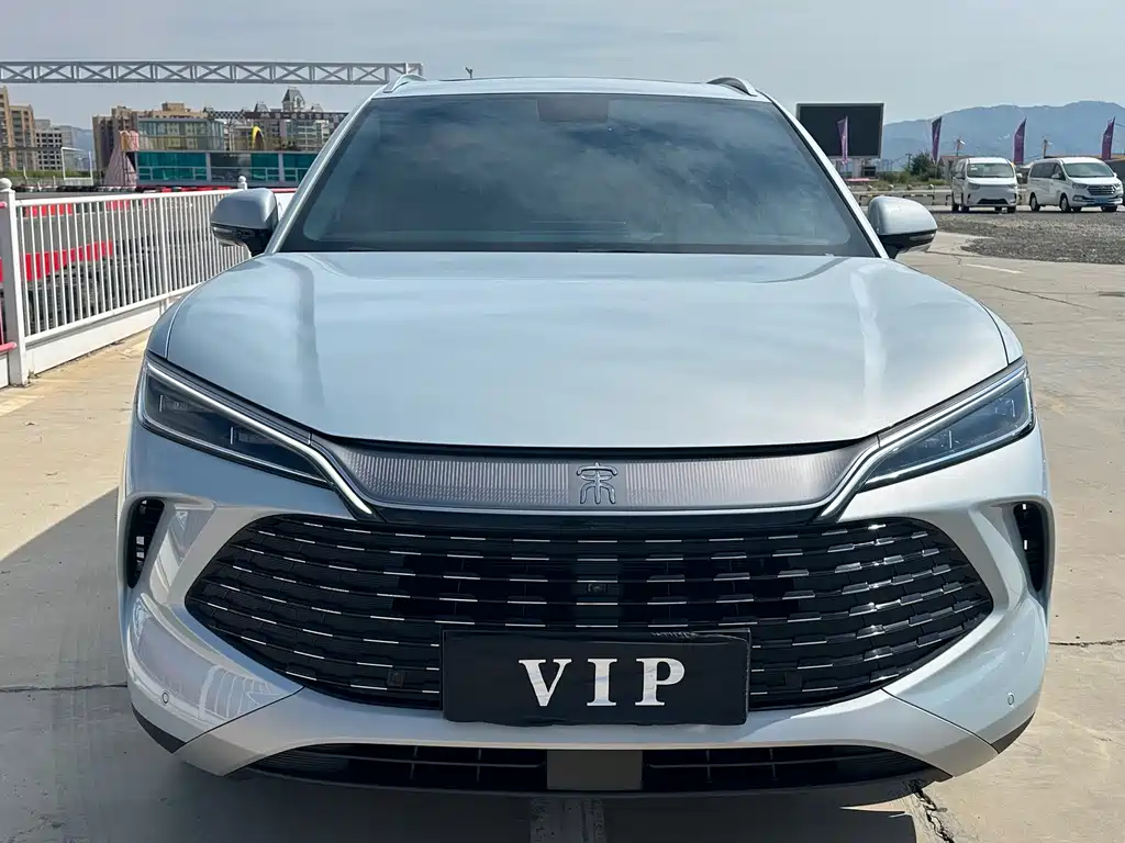 BYD L DM-i — миниатюра 2