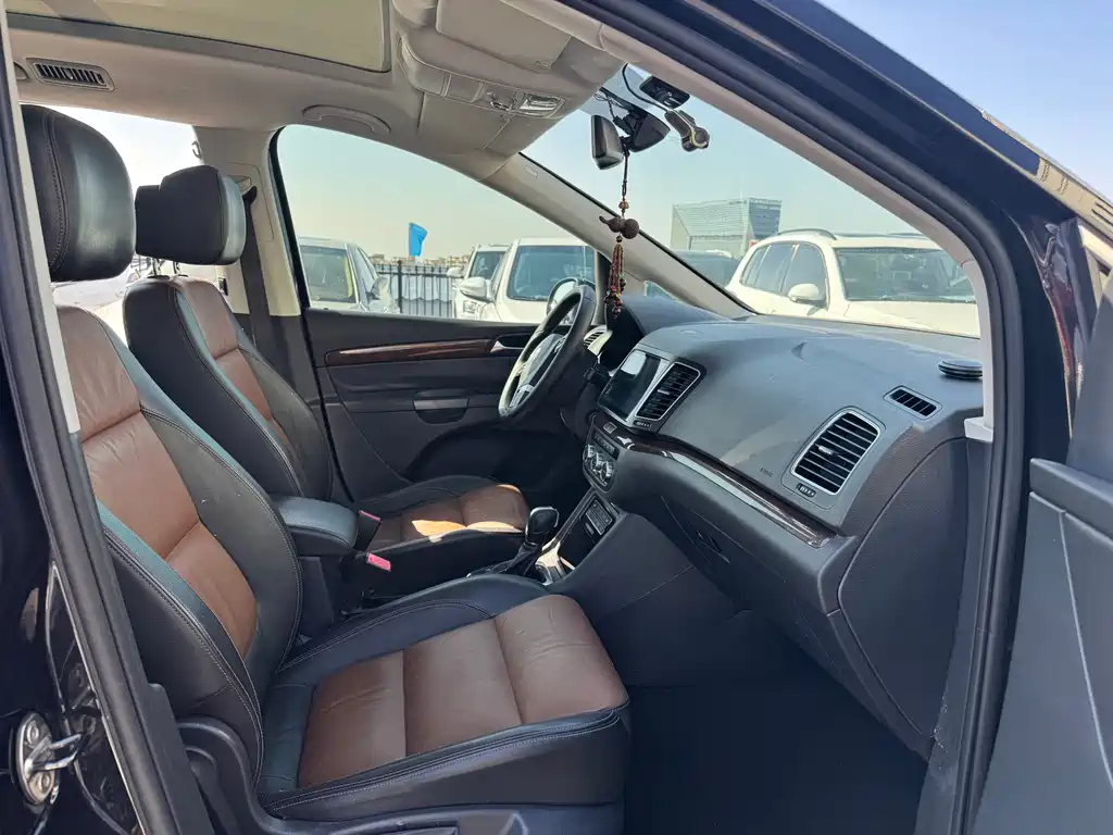 Volkswagen Sharan — миниатюра 8