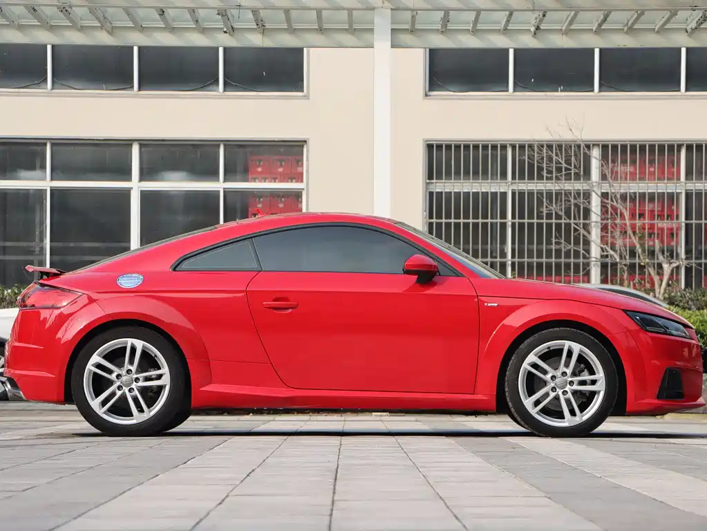 Audi TT TT Coupe 45 TFSI, фото 10