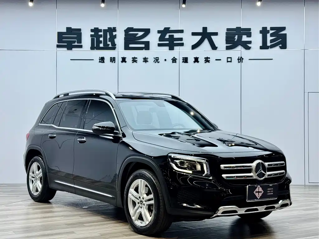 MERCEDES-BENZ GLB