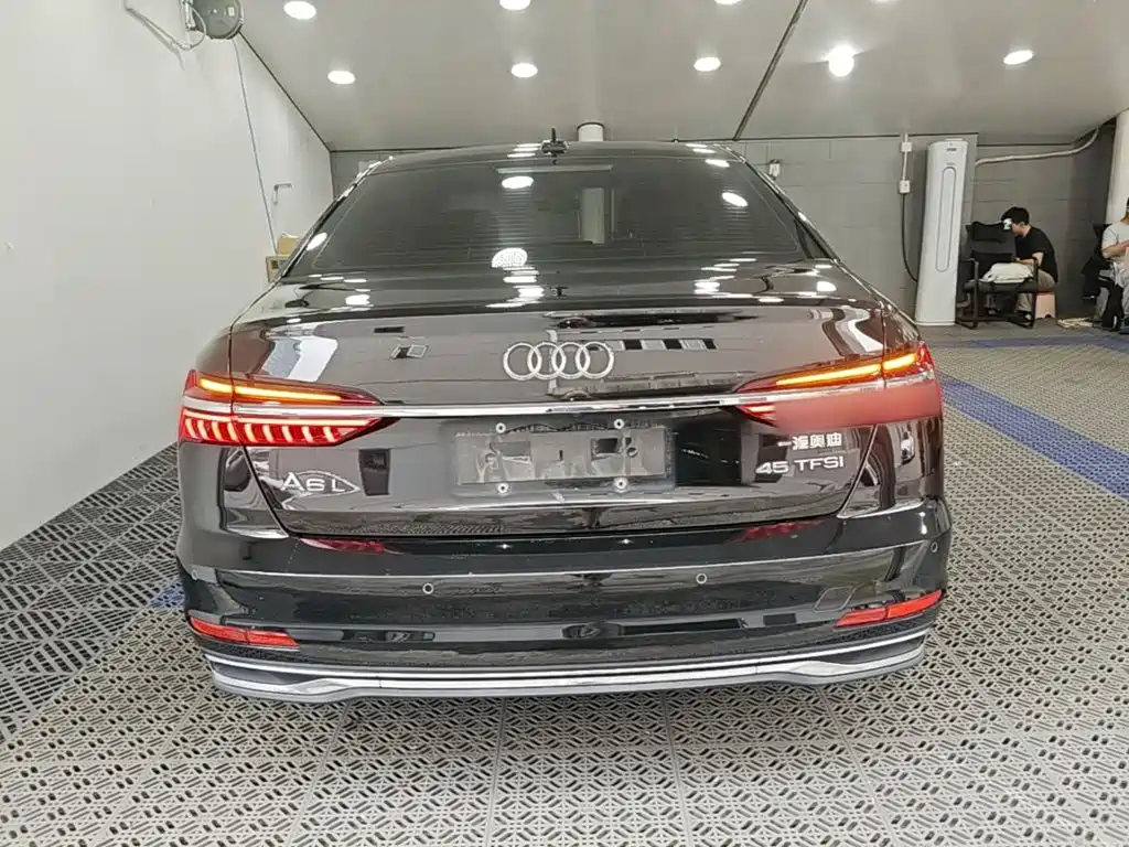 Audi A6L — миниатюра 6