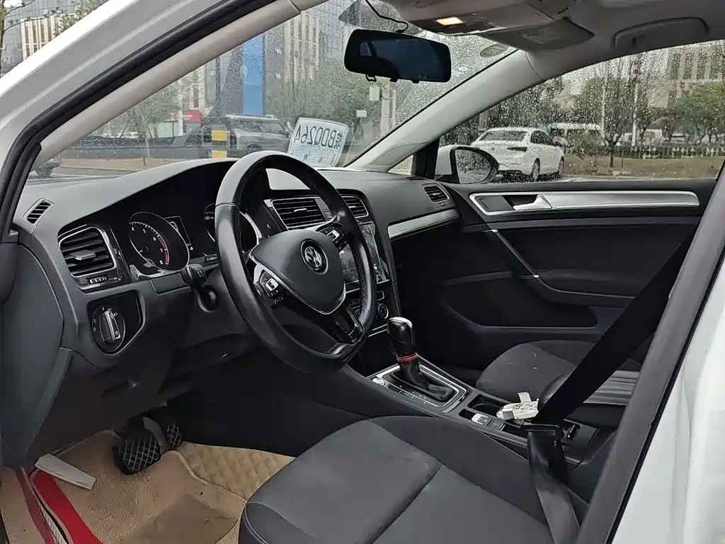 Volkswagen Golf — миниатюра 7