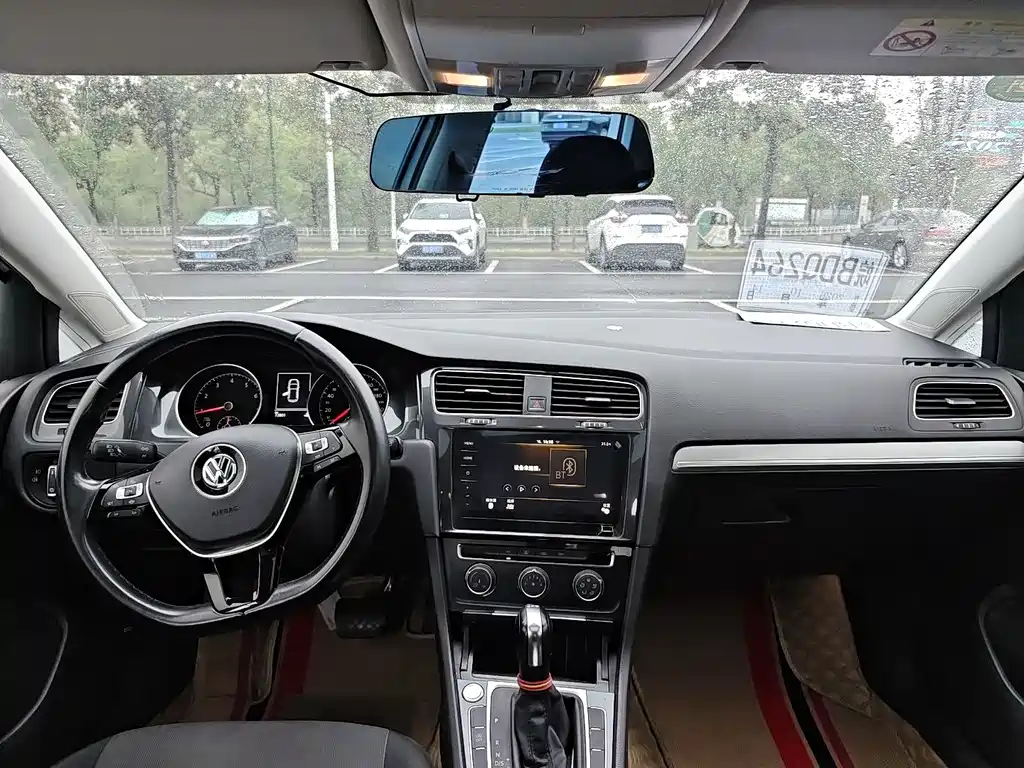 Volkswagen Golf — миниатюра 6