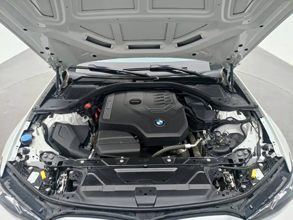 BMW 3 Series — миниатюра 12