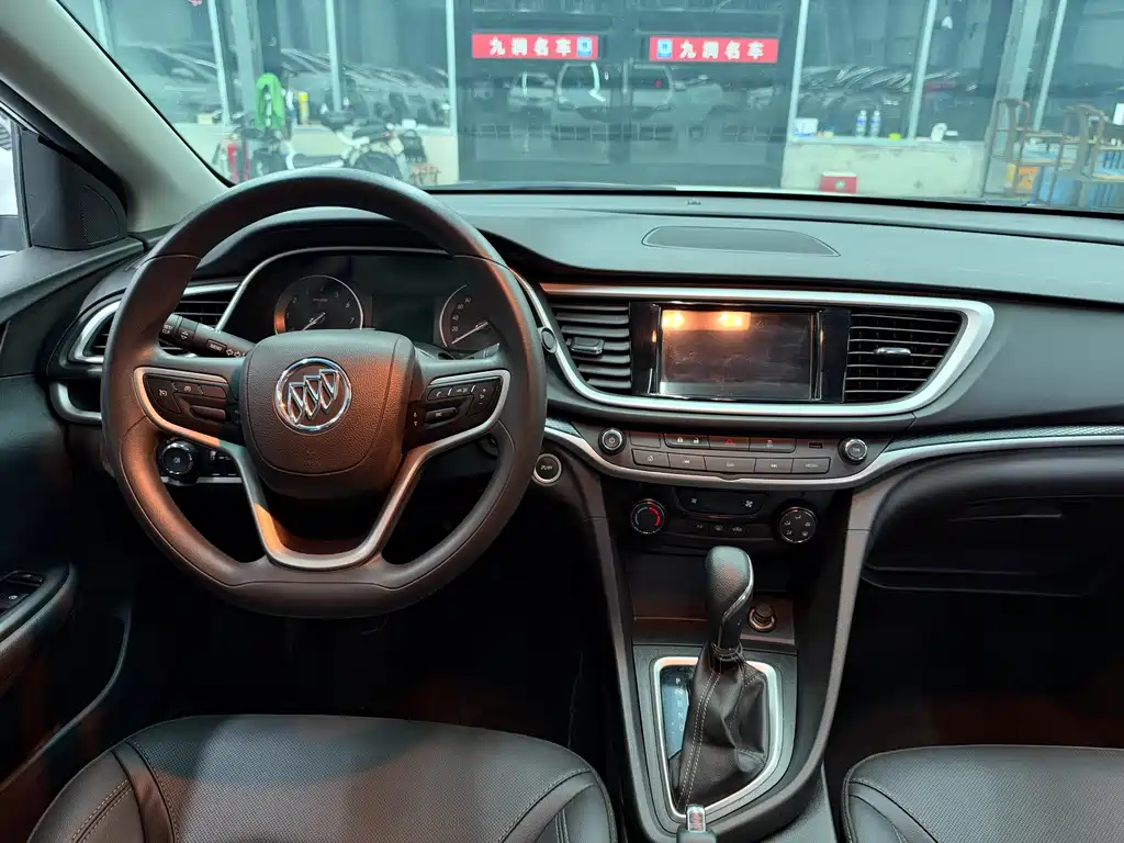 Buick Excelle — миниатюра 8