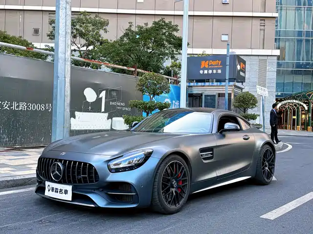MERCEDES-BENZ AMG GT