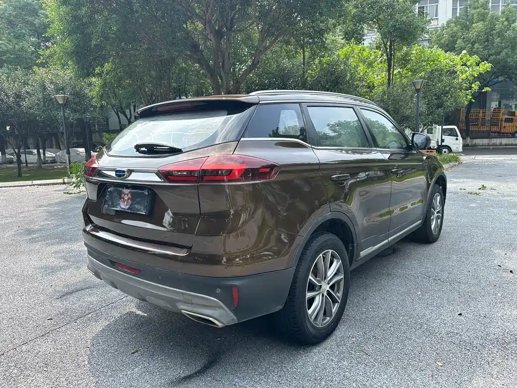 Geely Boyue — миниатюра 6