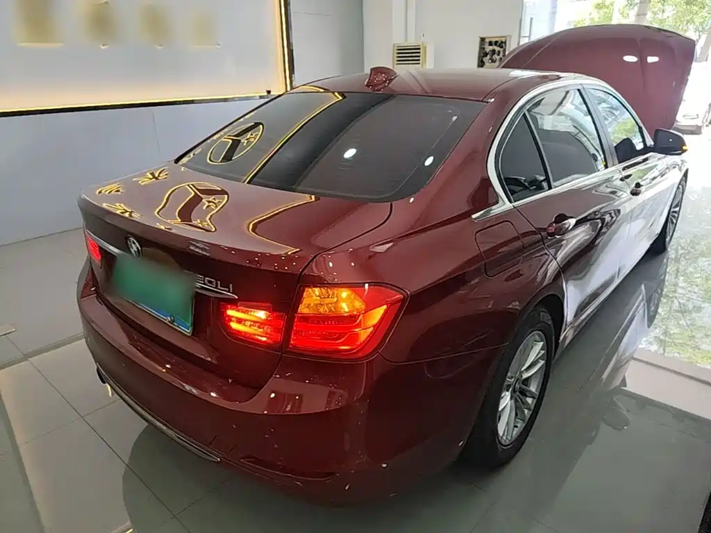 BMW 3 Series — миниатюра 7