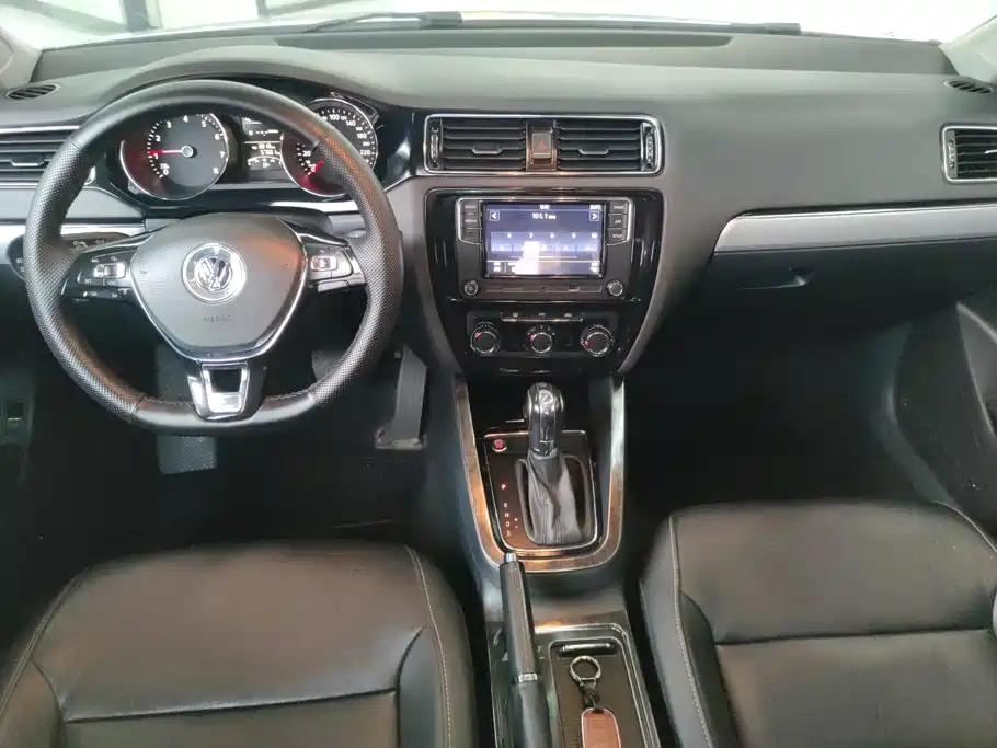 Volkswagen Sagitar — миниатюра 12