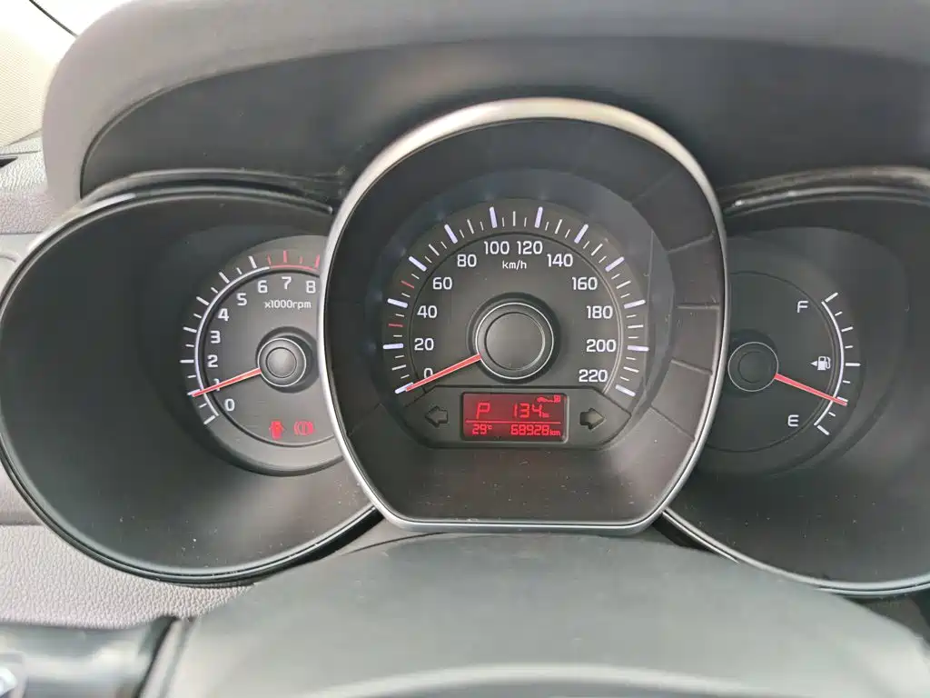 Kia K2 — миниатюра 12