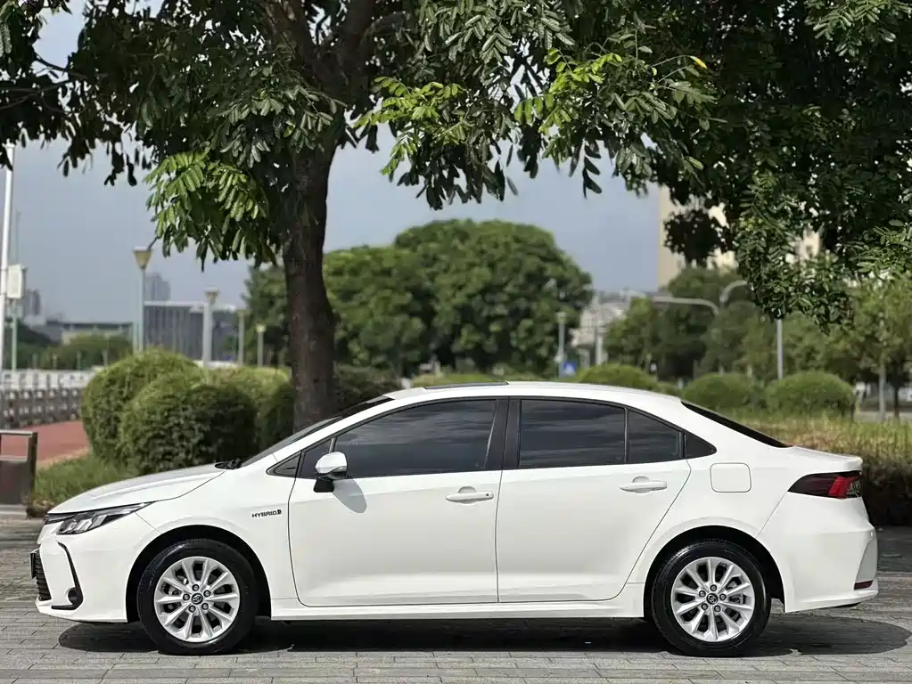 Toyota Corolla — миниатюра 14