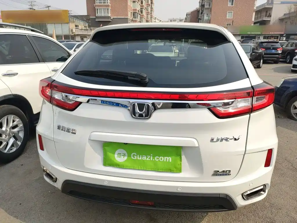 Honda UR-V 2017 240TURBO V