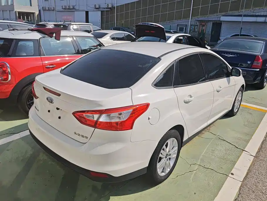 Ford Focus — миниатюра 3