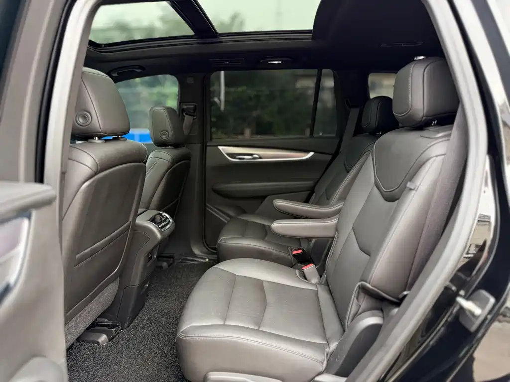 Cadillac XT6 — миниатюра 9