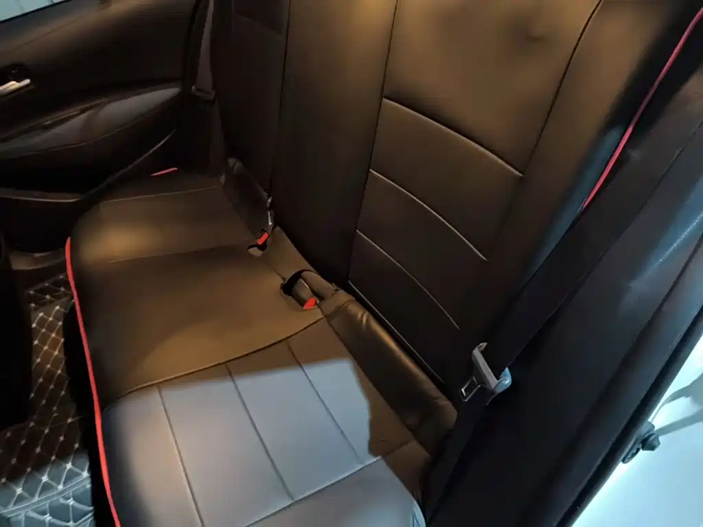 Toyota Corolla — миниатюра 13