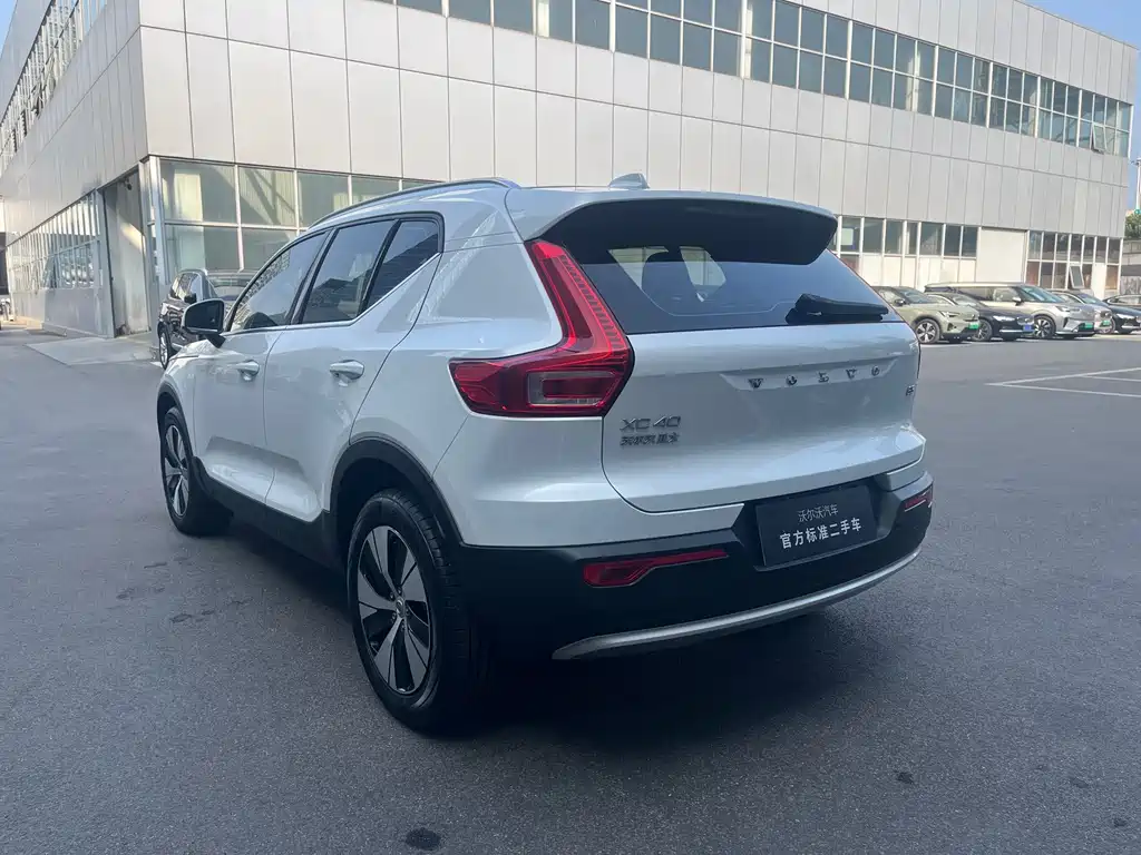 Volvo XC40 — миниатюра 7