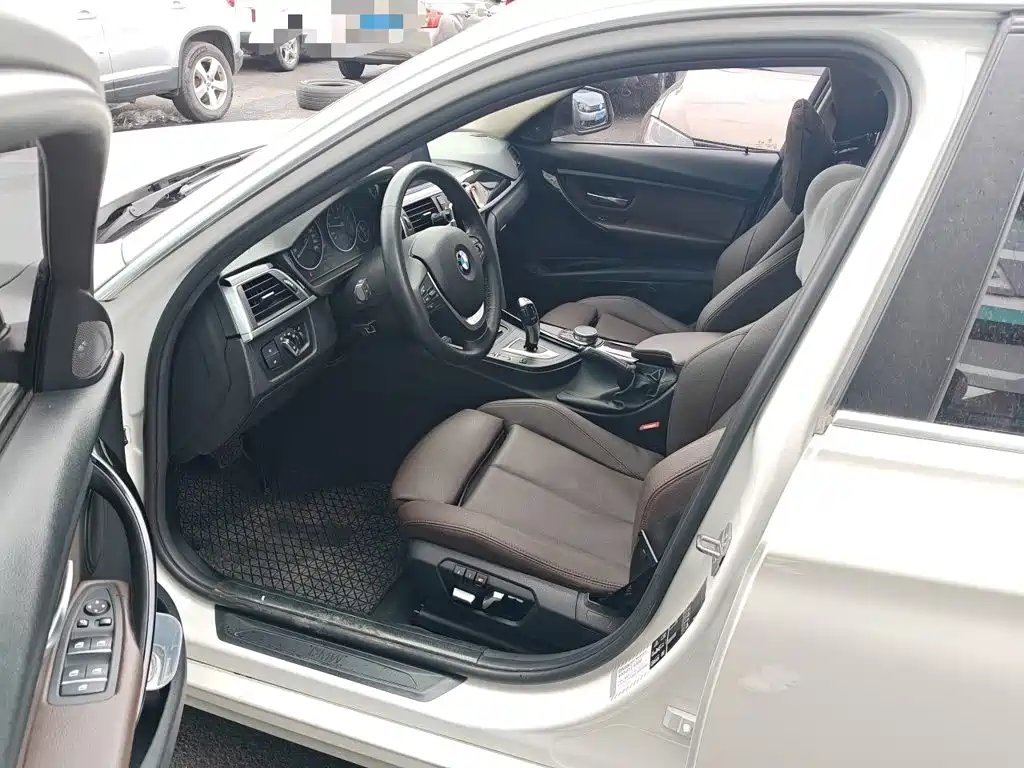 BMW 3 Series — миниатюра 17