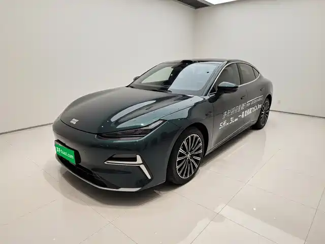 2025 Geely Galaxy Xingyao 8