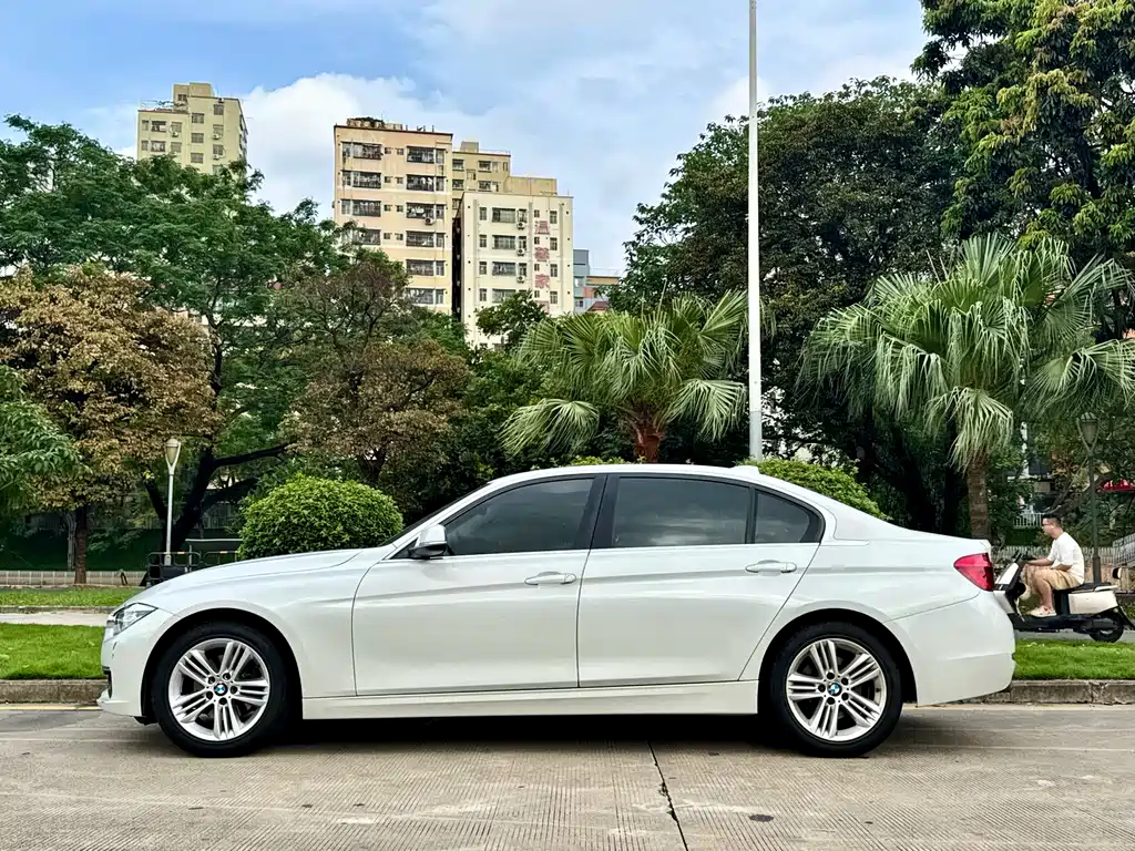 BMW 3 Series 3 2016 320Li Fashion
