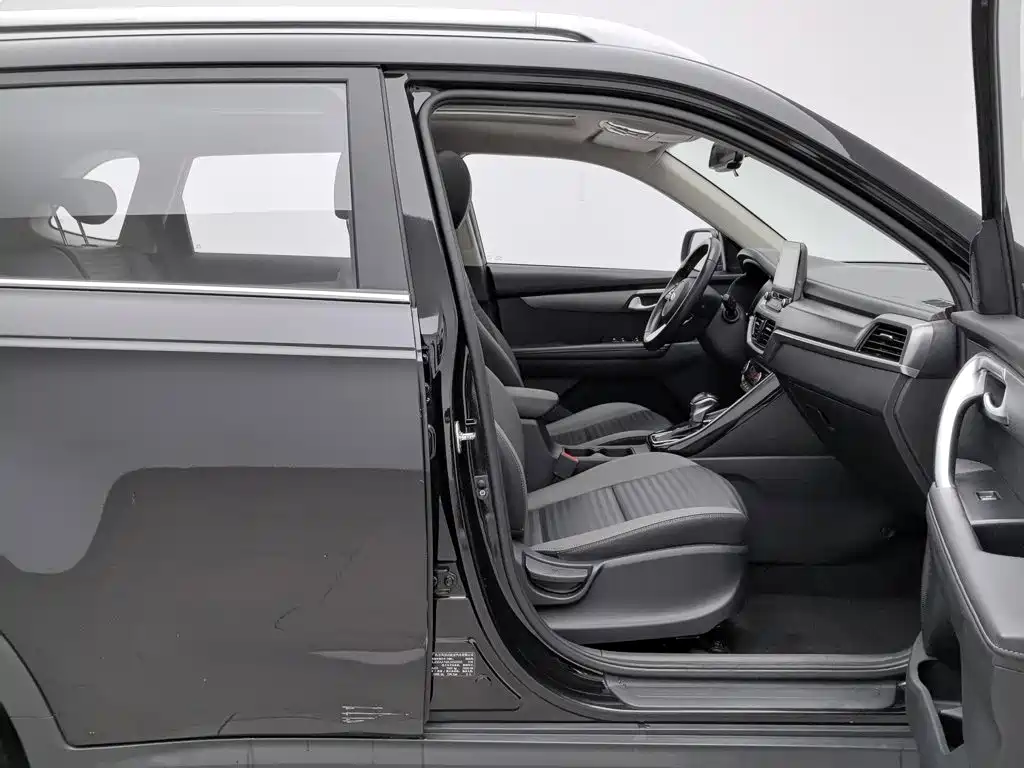 Kia Sportage — миниатюра 23