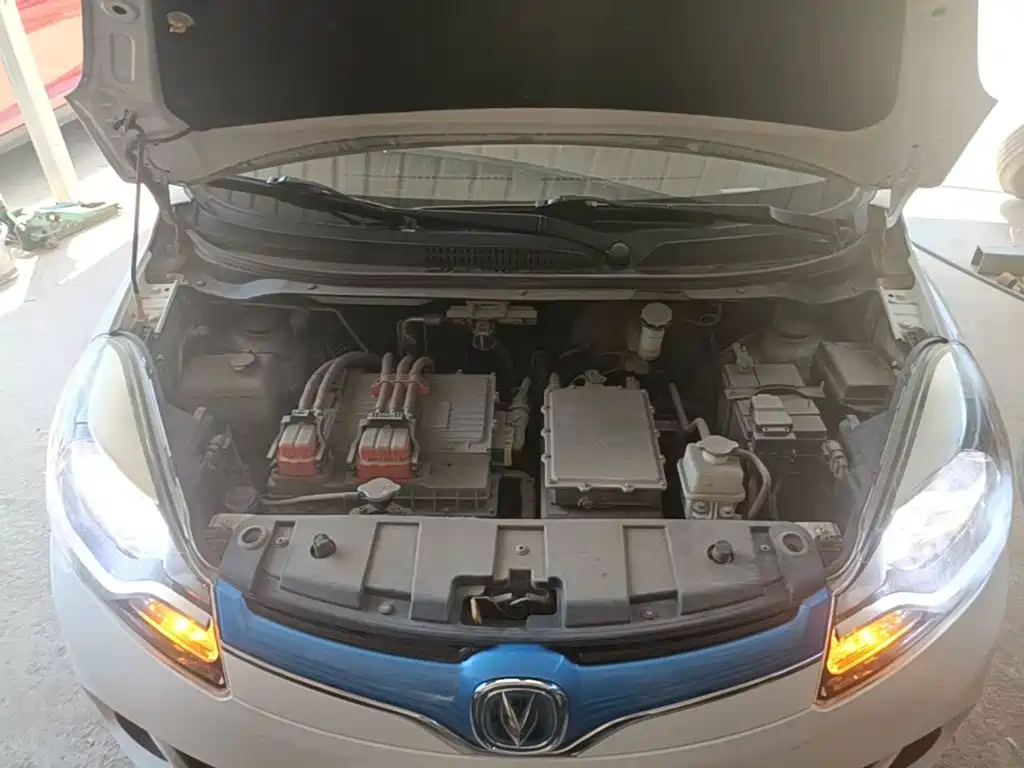 Changan EV — миниатюра 20