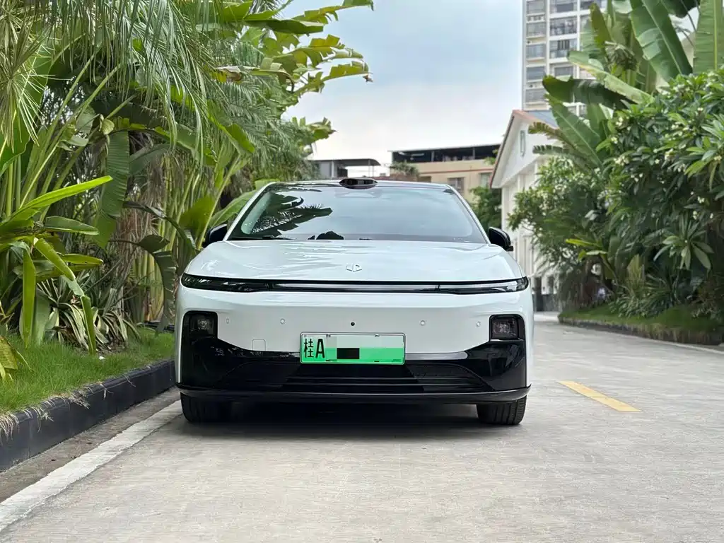 Leapmotor B01 2025 650