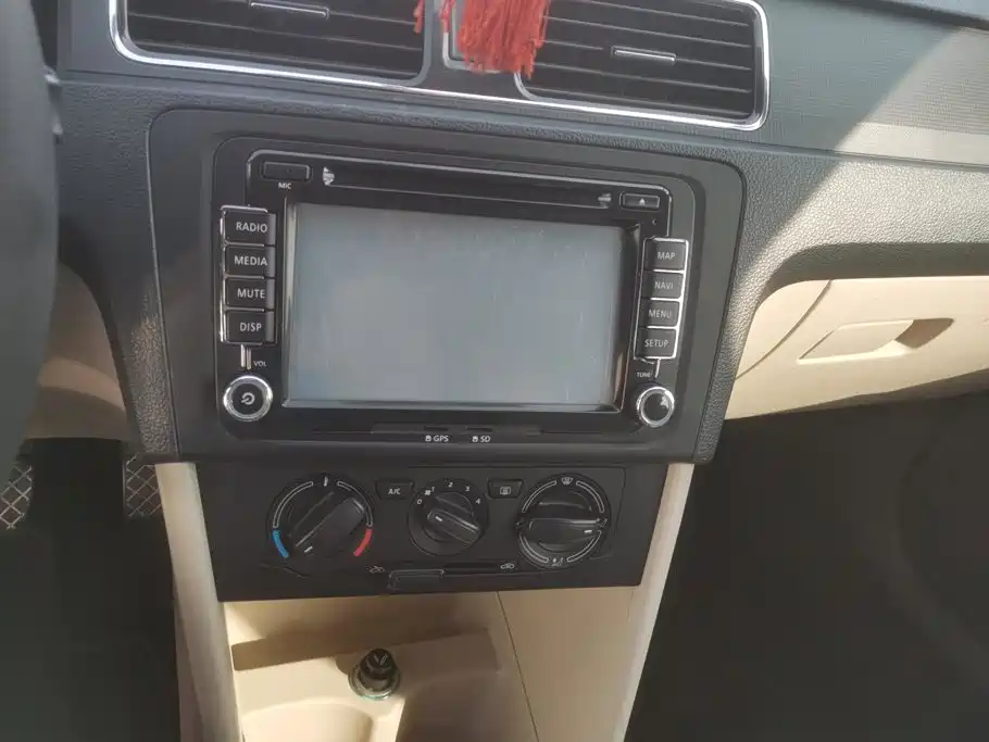 Skoda Rapid — миниатюра 13