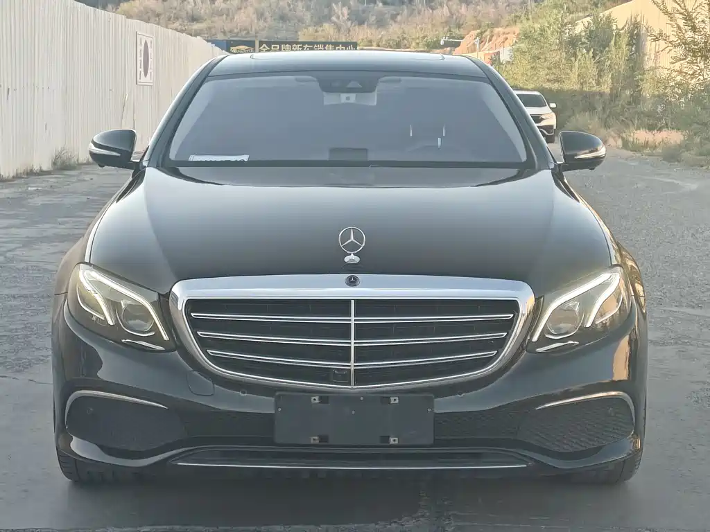 Mercedes-Benz E-Class E 2018 E 200 L Sport 4MATIC