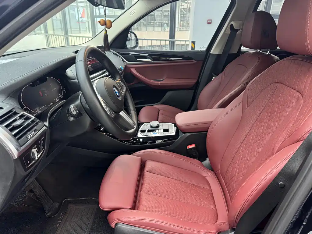 BMW iX3 2023 Lead