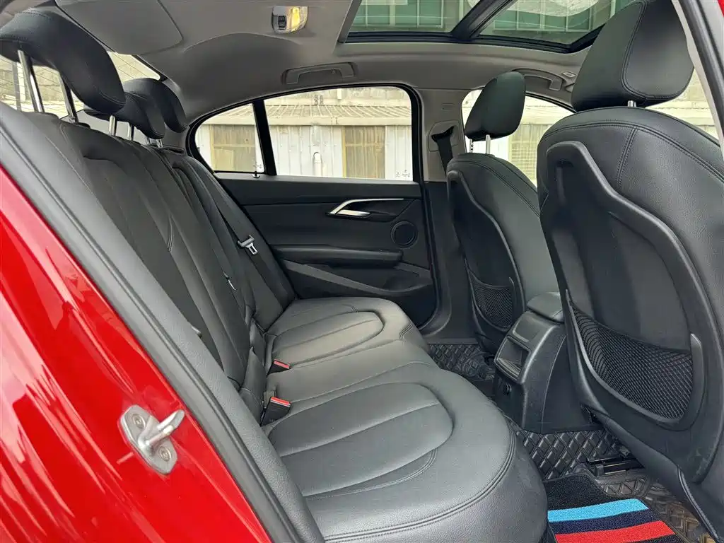 BMW 1 Series — миниатюра 6