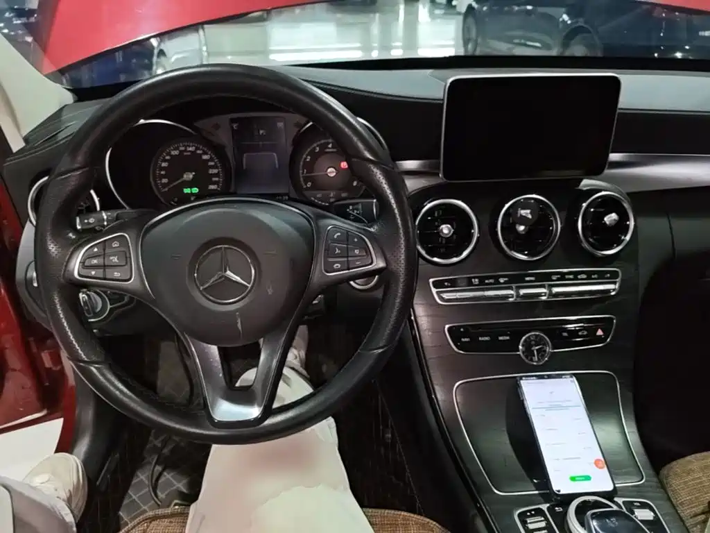 Mercedes-Benz C-Class — миниатюра 10