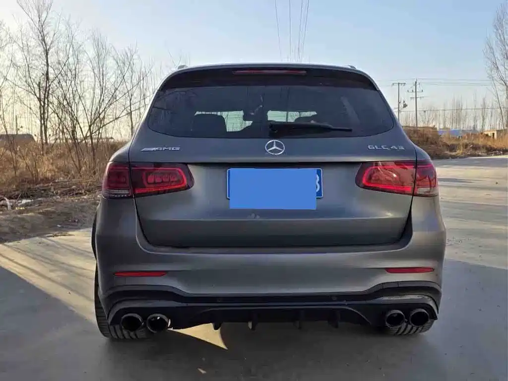 MERCEDES-BENZ GLC AMG