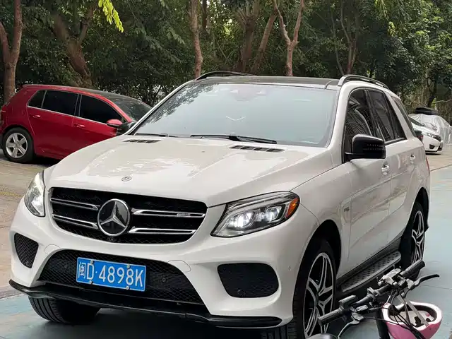 MERCEDES-BENZ GLE AMG