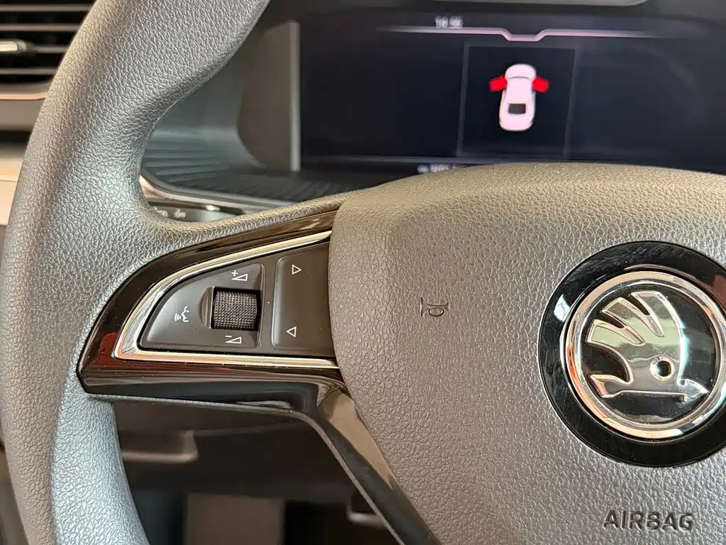 Skoda Superb — миниатюра 24