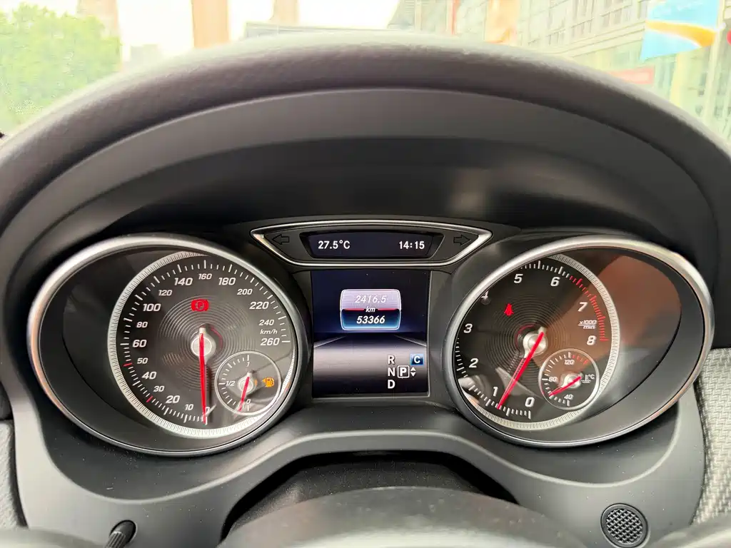 Mercedes-Benz GLA — миниатюра 16