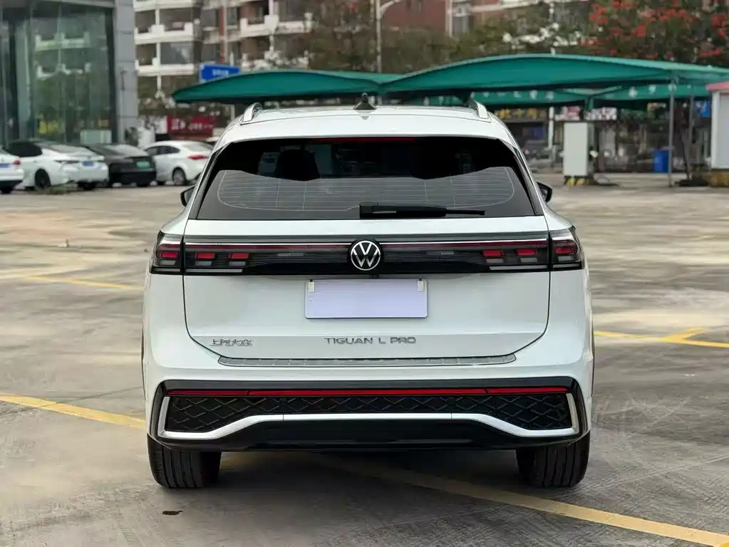 Volkswagen Tiguan L — миниатюра 8