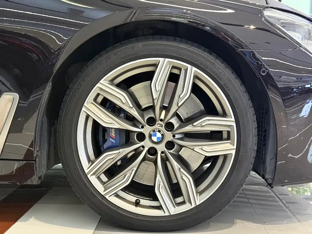 BMW 7 Series 7 2018 M760Li xDrive